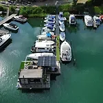 Ботель Hausboot Rollyboot