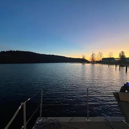 Hausboot Rollyboot Botel *