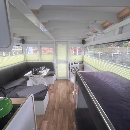 Hausboot Rollyboot Botel Joachimsthal