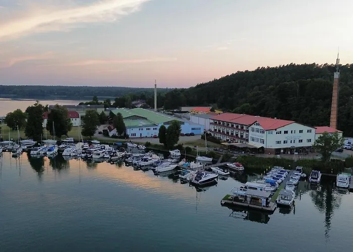 Hausboot Rollyboot * يواخيمستال