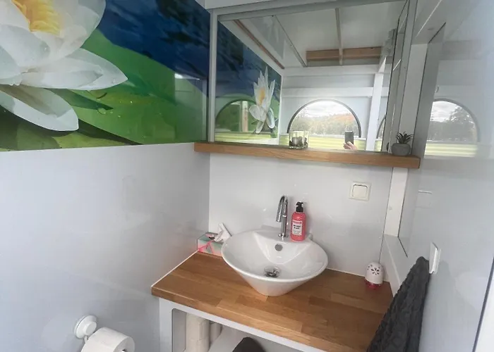 Hausboot Rollyboot * يواخيمستال