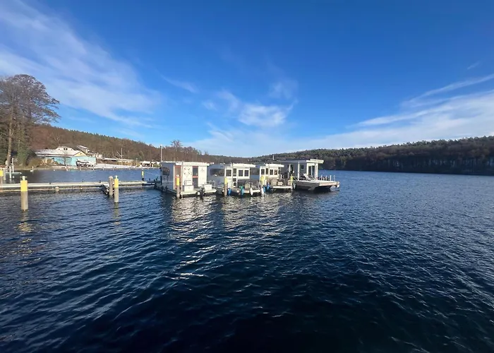 Hausboot Rollyboot يواخيمستال